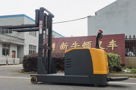 Stand-on counterbalanced stacker