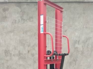 How to Choose a Reliable Manual Forklift Manufacturer