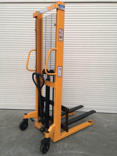 Hydraulic Stacker Selection