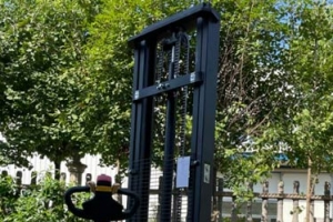 4 Suitable Scenarios For Rider Electric Double Pallet Stacker