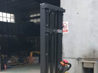 How Much Is A 1.5 Ton Walkie Electric Stacker?