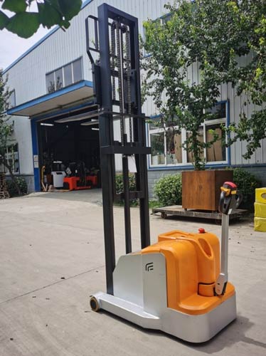 Walk-behind Counterbalance Stacker