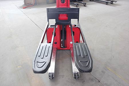 Self-loading Stacker