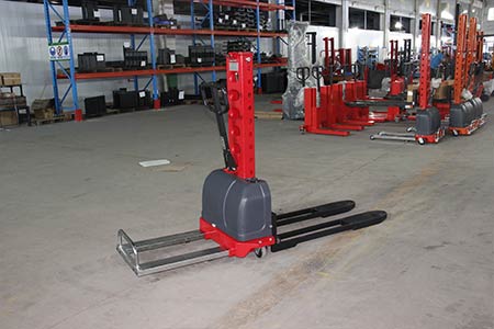 Electric Self-climbing Stacker