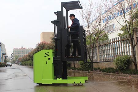 Electric order picker