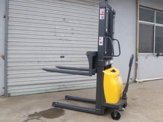 Semi-Electric Stacker Troubleshooting, Light Duty Semi-Electric Stacker