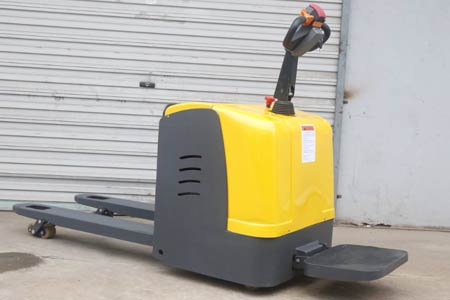 Double pallet truck