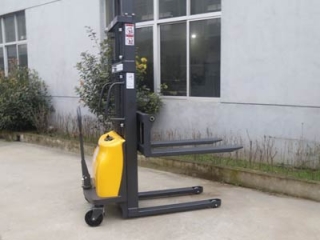 How Much Is A Semi-Electric Stacker, Semi-Electric Stacker Price