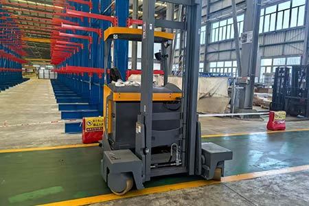 Full electric 4-way forklift