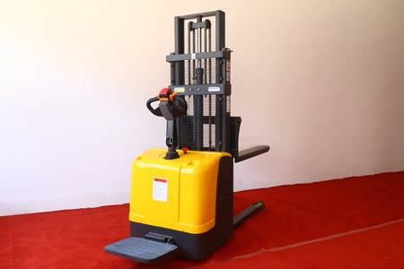 Lithium double pallet stacker