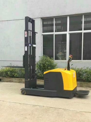 Reach Stacker Free Lift